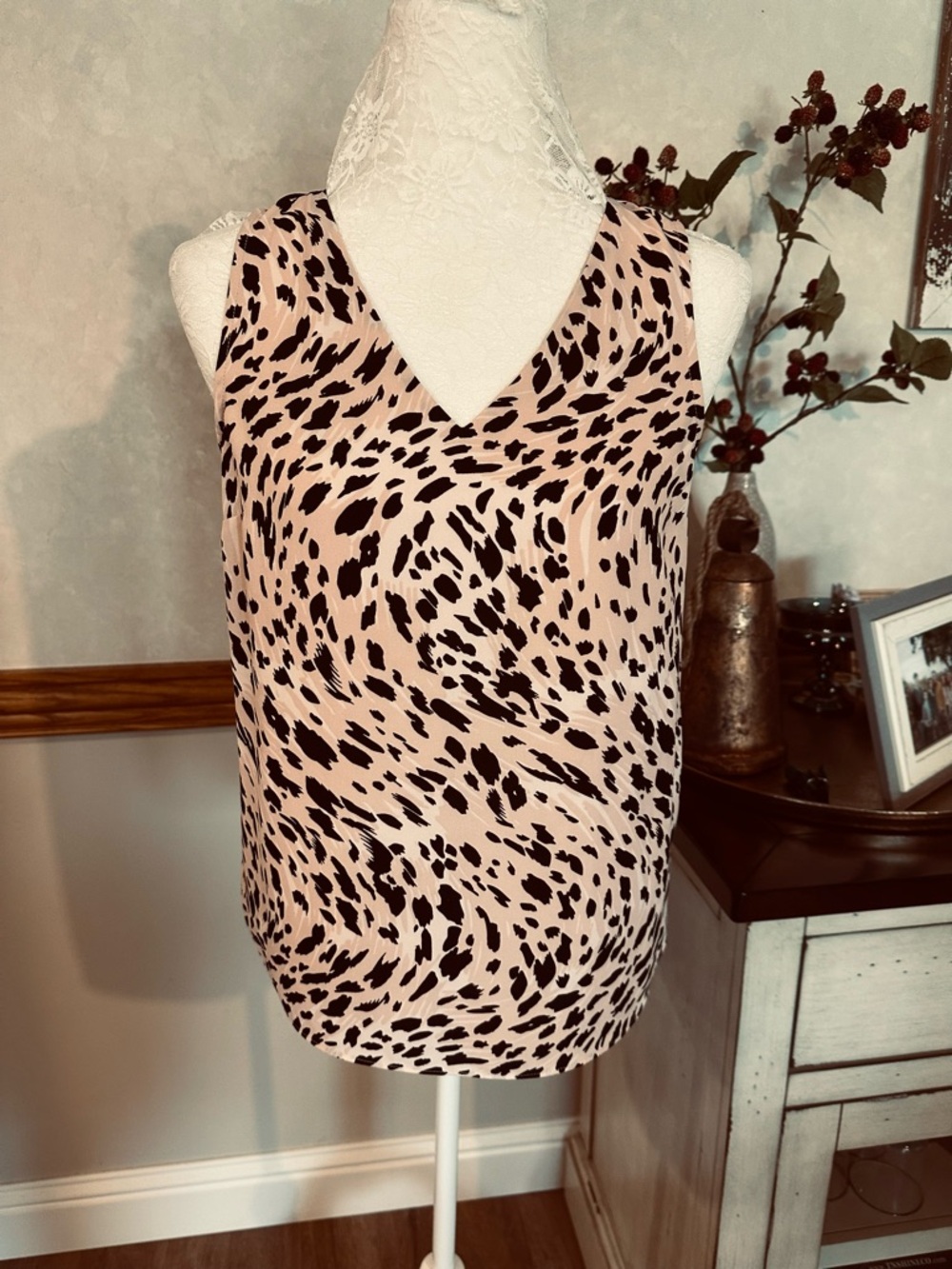 Nine WestSleeveless V-Neck Leopard Print Tank Top - Blush and Black
